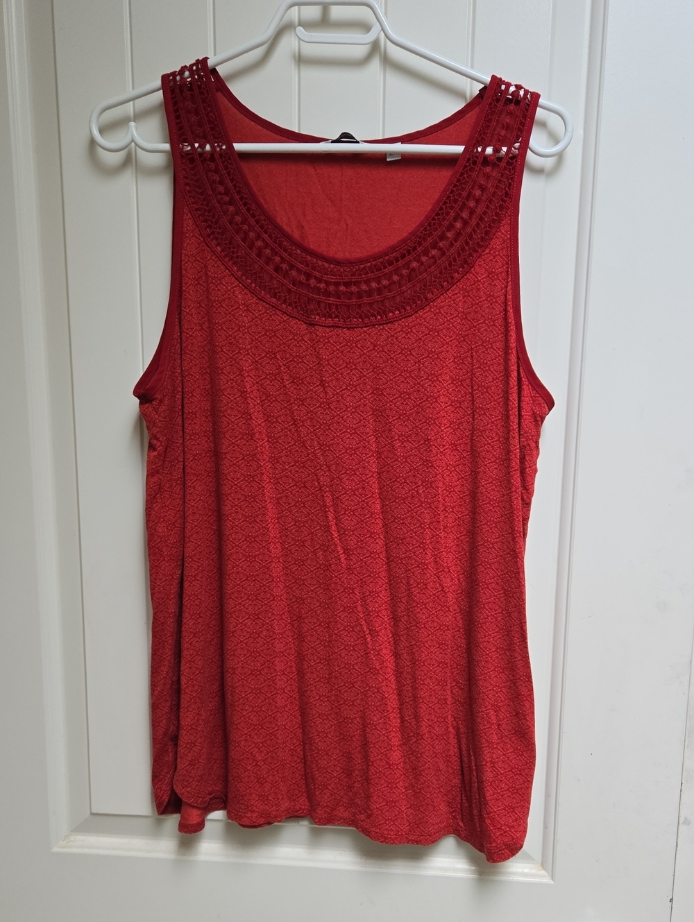 Reitmans Women’s XL Red Crochet Yoke Tank Top Summer Shirt